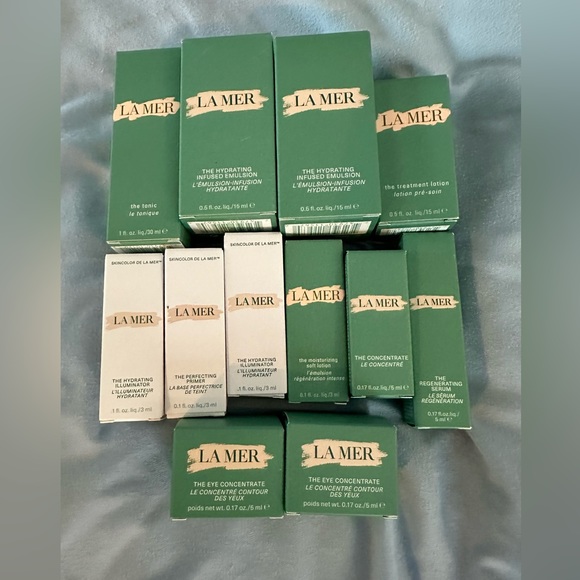 SOLD! La Mer Assorted Samples (21 total items) - Picture 8 of 9